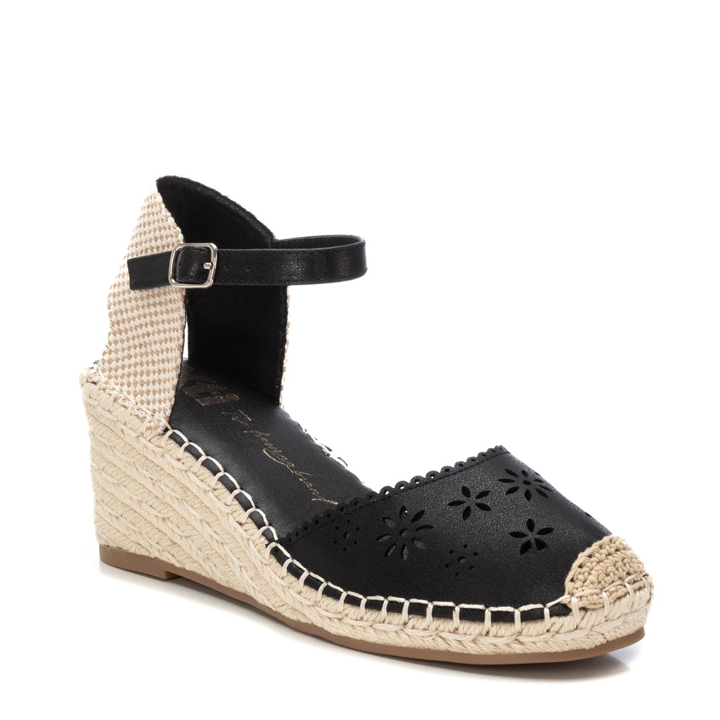XTI / NEGRO / CAJA DE 8 PARES