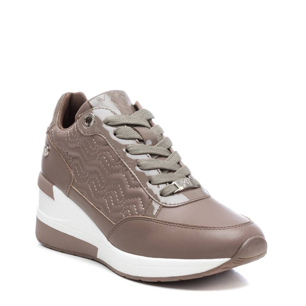 XTI / zapato sra c. taupe / CAJA DE 8 PARES