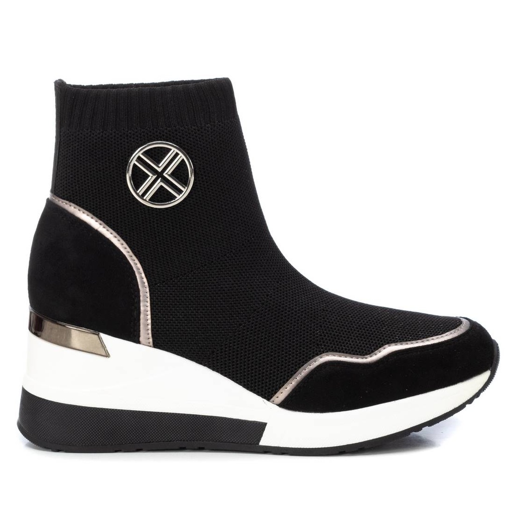 XTI / NEGRO / CAJA DE 8 PARES