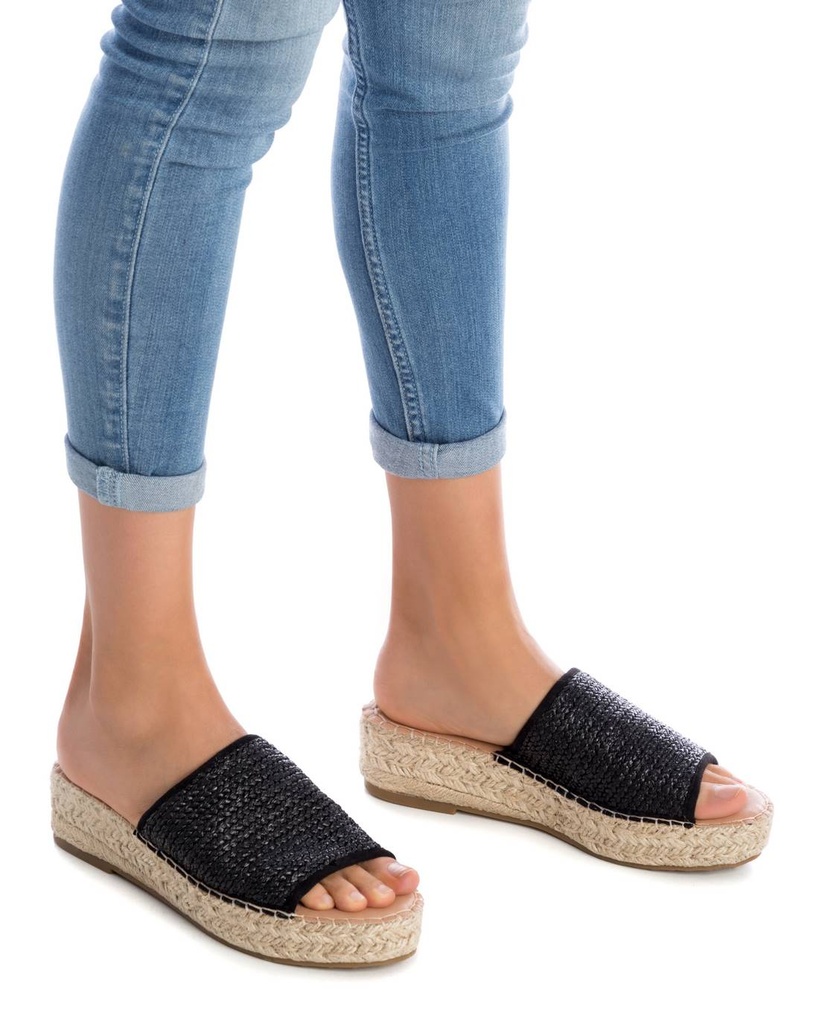 44844 / XTI / NEGRO / 6 PARES