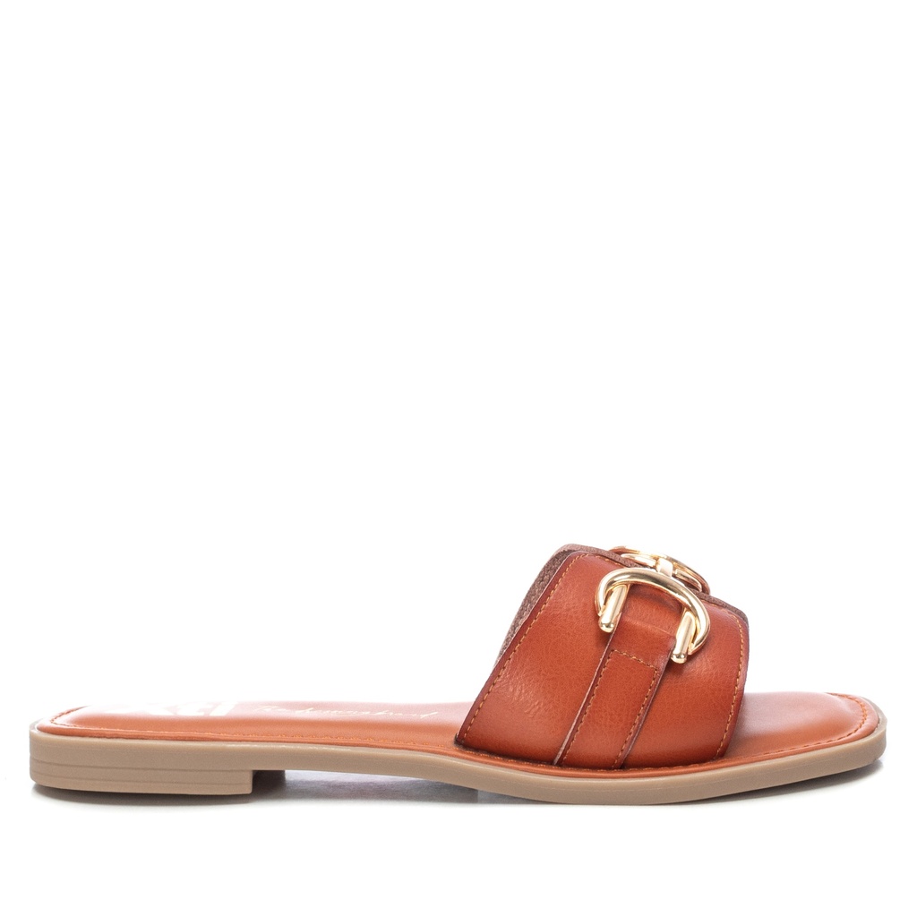 XTI / SANDALIA SRA C. CAMEL / CAJA DE 8 PARES