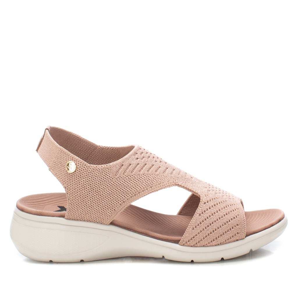 142737 / XTI / SANDALIA SRA TEXTIL NUDE / 8 PARES