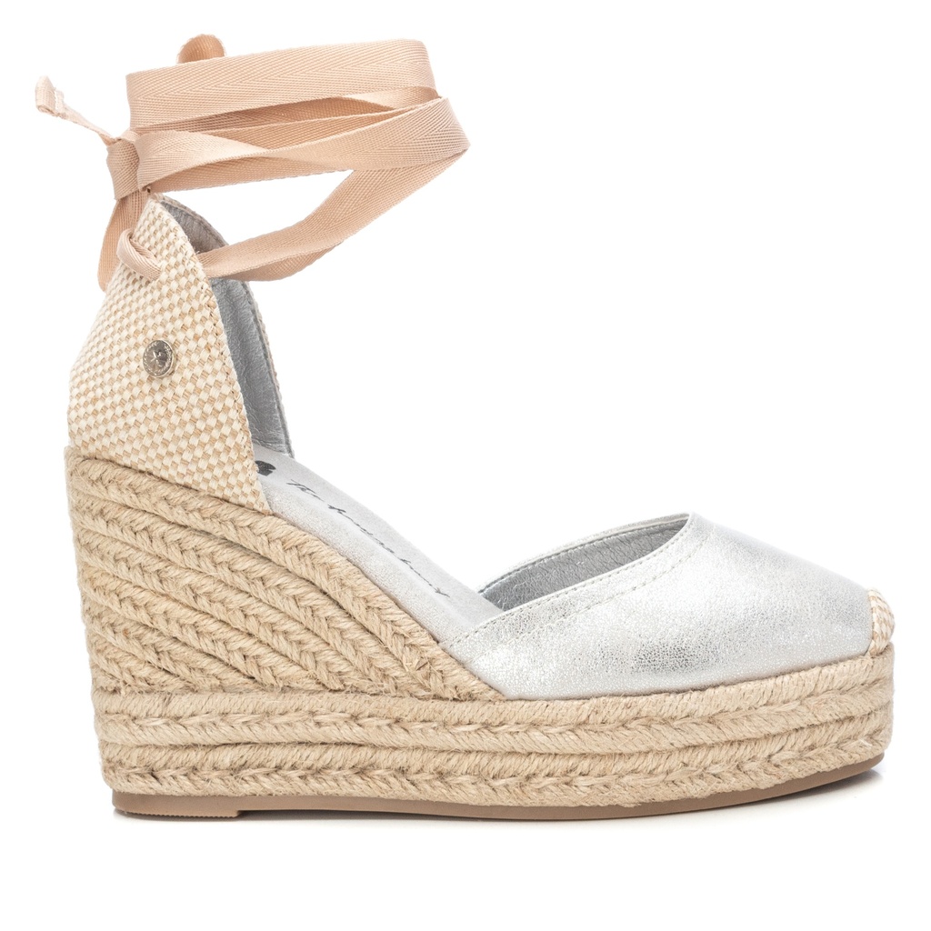 XTI / ZAPATO SRA C. PLATA / CAJA DE 8 PARES