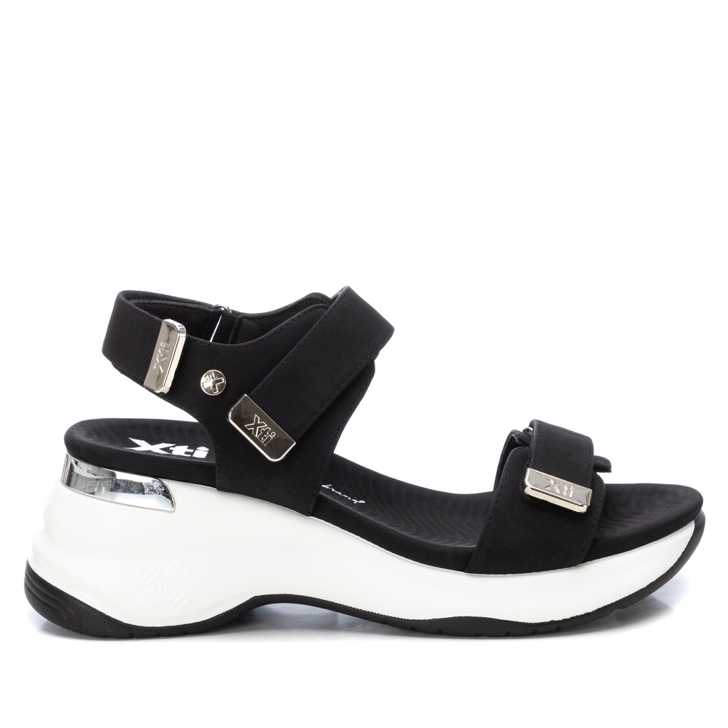 XTI / NEGRO / CAJA DE 8 PARES