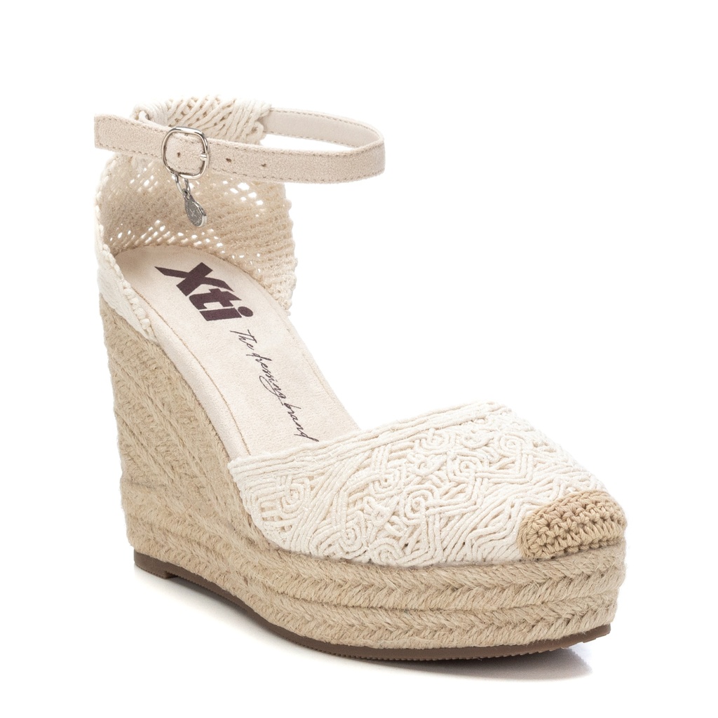 XTI  / BEIGE / MUJER / CAJA DE 8 PARES