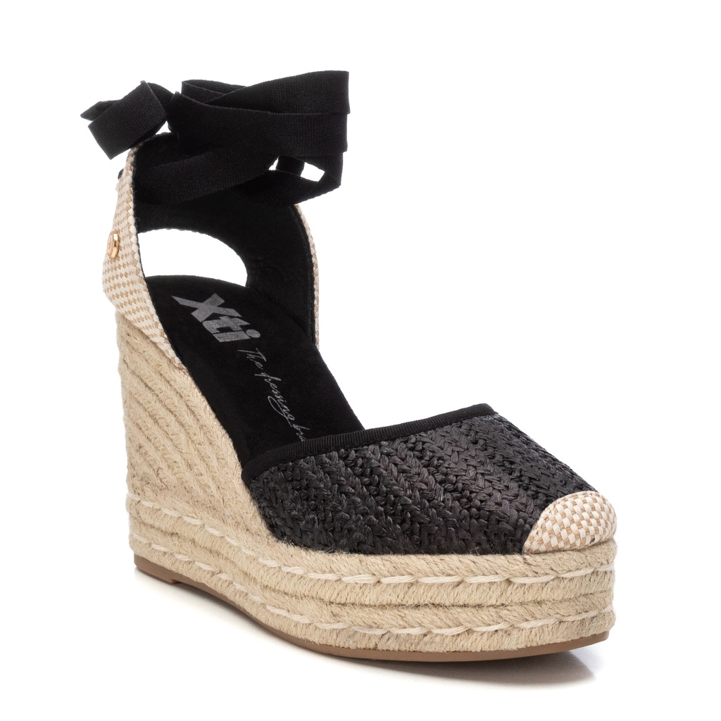 143951 / XTI / NEGRO / 8 PARES