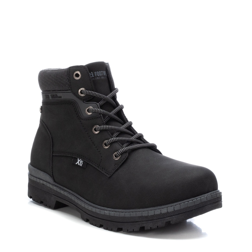 XTI  / NEGRO / HOMBRE / CAJA DE 8 PARES